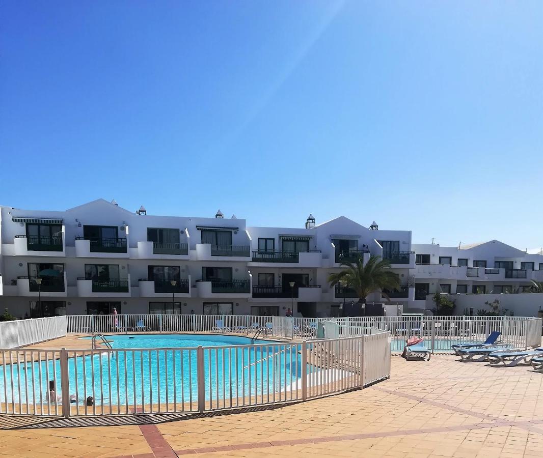 Marina Beach-Apartamentos Tahiche コスタ・テギセ エクステリア 写真